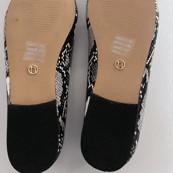 NOVO  Size 9 Snakeskin Black &  White ,Gold Detail Flat Shoes - Picture 12 of 15